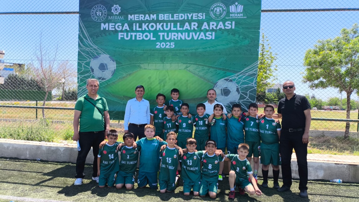 Meram'da İlkokullar Arası Futbol Turnuvası Sona Erdi